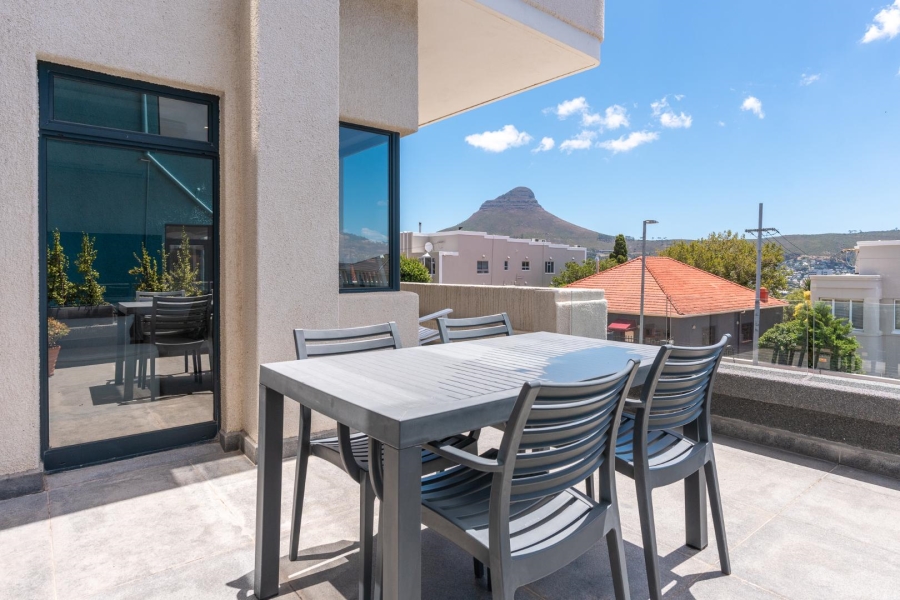 To Let 2 Bedroom Property for Rent in Vredehoek Western Cape